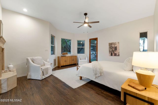 10500 N Starsearcher Place, Oro Valley, AZ 85737