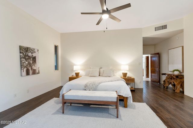 10500 N Starsearcher Place, Oro Valley, AZ 85737