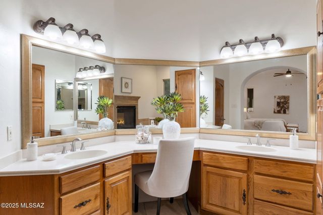 10500 N Starsearcher Place, Oro Valley, AZ 85737