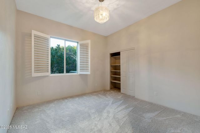 10500 N Starsearcher Place, Oro Valley, AZ 85737