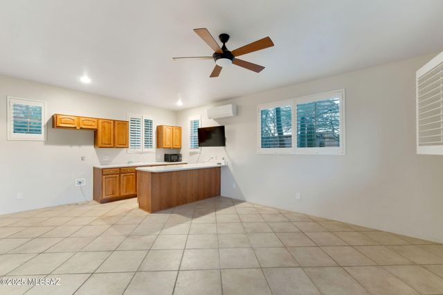 10500 N Starsearcher Place, Oro Valley, AZ 85737