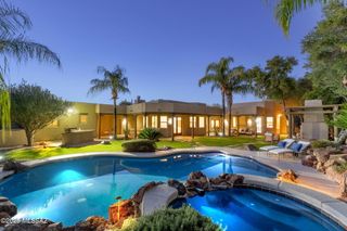 10500 N Starsearcher Place, Oro Valley, AZ 85737