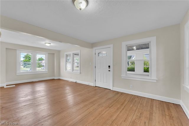 19330 Monterey Avenue, Euclid, OH 44119