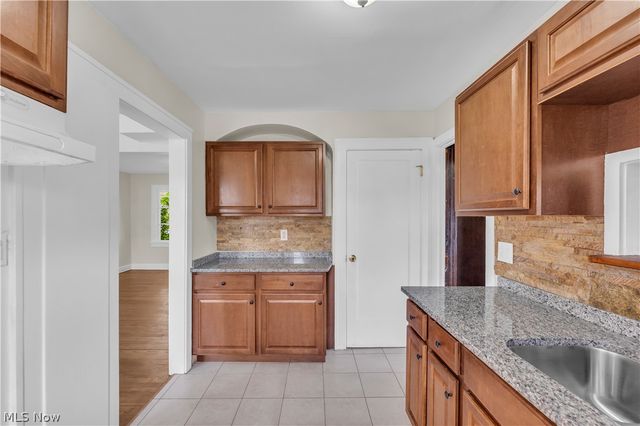 19330 Monterey Avenue, Euclid, OH 44119