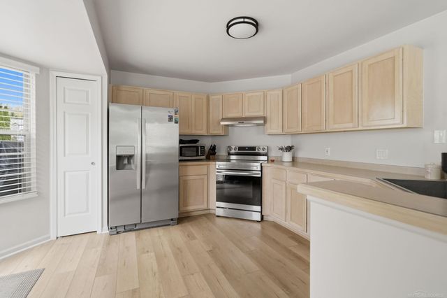 1048 Yale Drive, Oxford, MI 48371