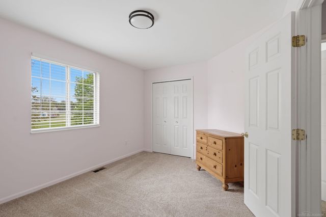 1048 Yale Drive, Oxford, MI 48371