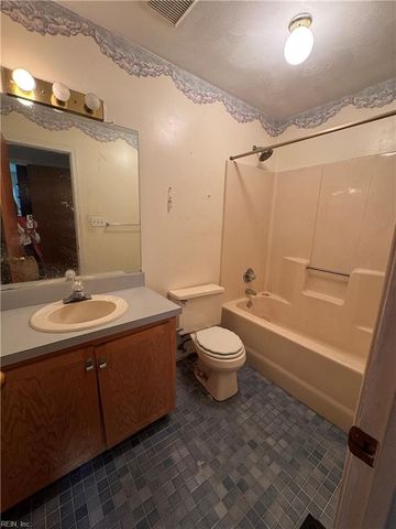 2213 Wild Oak CRES, Virginia Beach, VA 23456