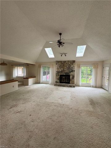 2213 Wild Oak CRES, Virginia Beach, VA 23456