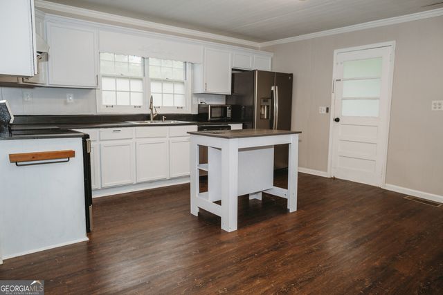 1966 River Street NE, Conyers, GA 30012