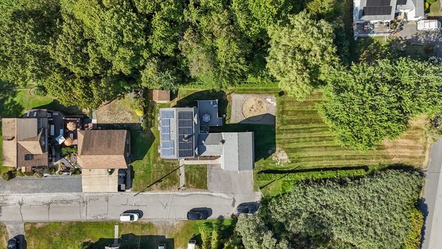 19 Keller Ave, Swansea, MA 02777