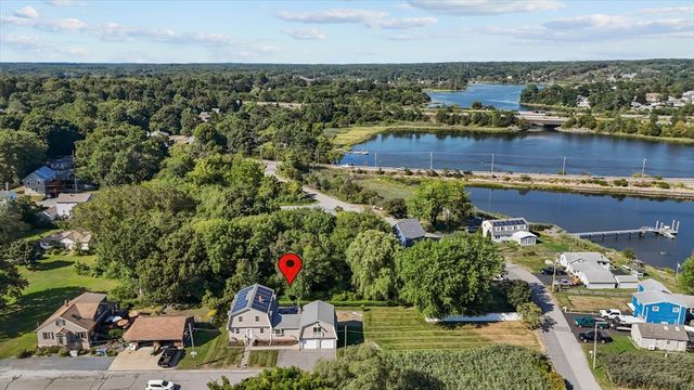 19 Keller Ave, Swansea, MA 02777