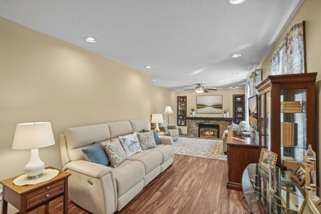 19 Keller Ave, Swansea, MA 02777