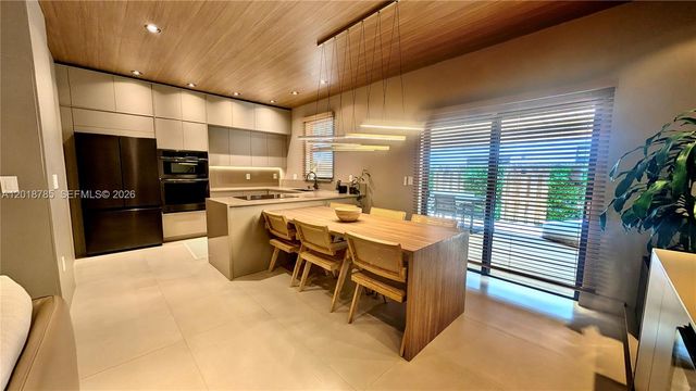 20865 NE 7th Court, Miami, FL 33179