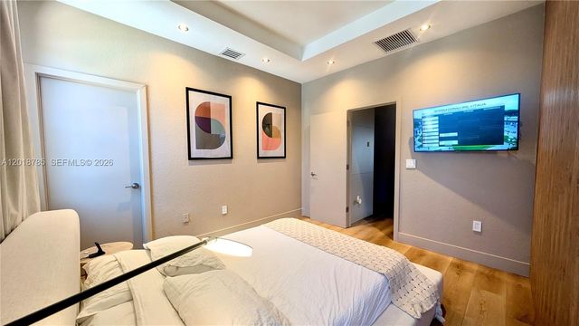 20865 NE 7th Court, Miami, FL 33179