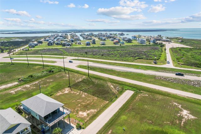 3 Balboa Boulevard, Freeport, TX 77541