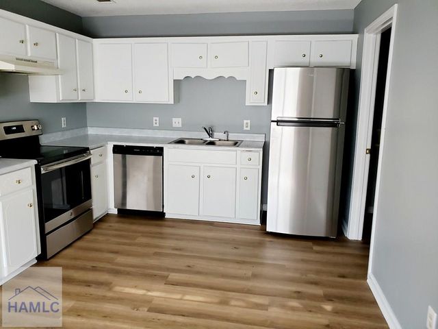 833 Ann Drive, Hinesville, GA 31313