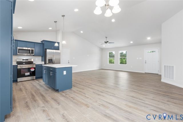 226 Sea Cliff Dr, Ruther Glen, VA 22546