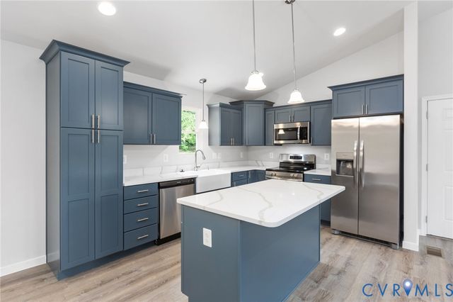 226 Sea Cliff Dr, Ruther Glen, VA 22546