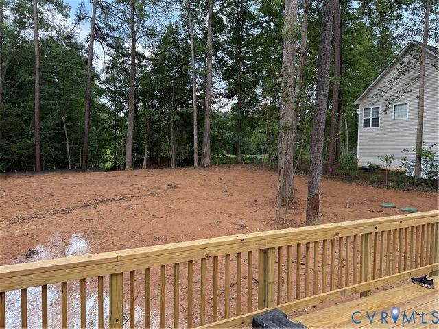 226 Sea Cliff Dr, Ruther Glen, VA 22546