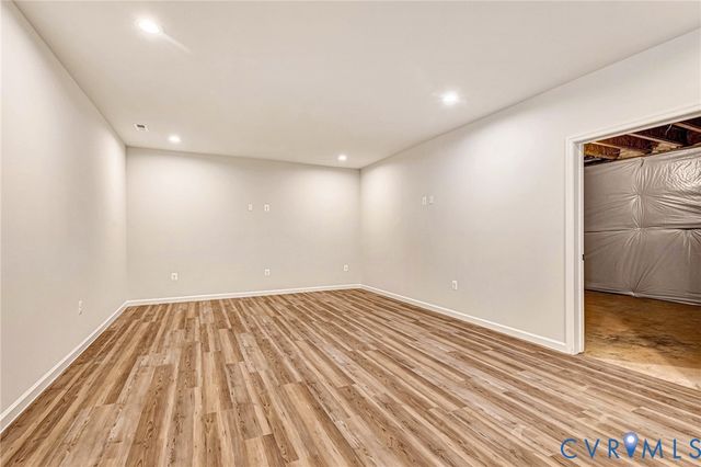 226 Sea Cliff Dr, Ruther Glen, VA 22546