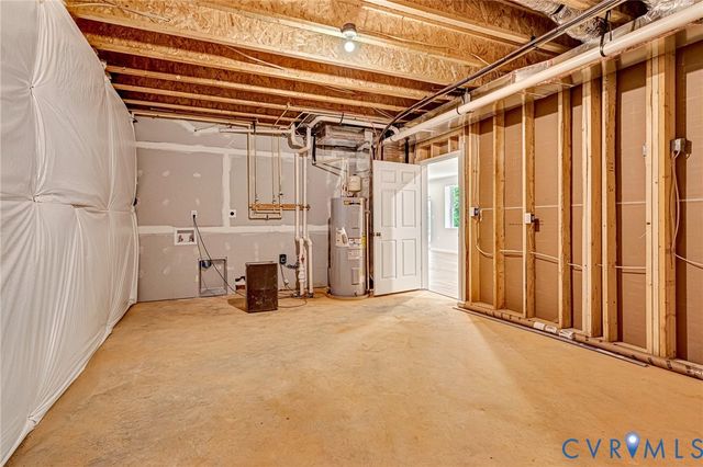 226 Sea Cliff Dr, Ruther Glen, VA 22546