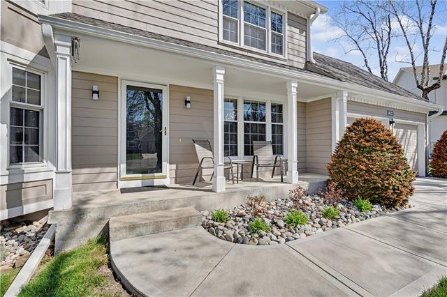 16122 W 80th Street, Lenexa, KS 66219