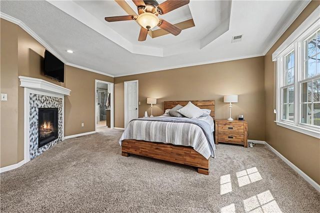 16122 W 80th Street, Lenexa, KS 66219