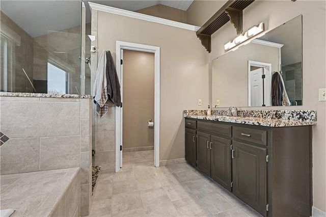 16122 W 80th Street, Lenexa, KS 66219