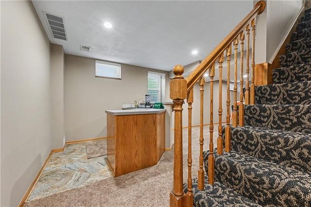 16122 W 80th Street, Lenexa, KS 66219