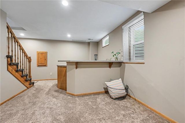 16122 W 80th Street, Lenexa, KS 66219