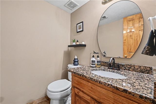 16122 W 80th Street, Lenexa, KS 66219