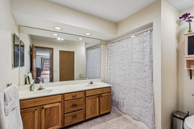 118 Seneca Trail, Bloomingdale, IL 60108