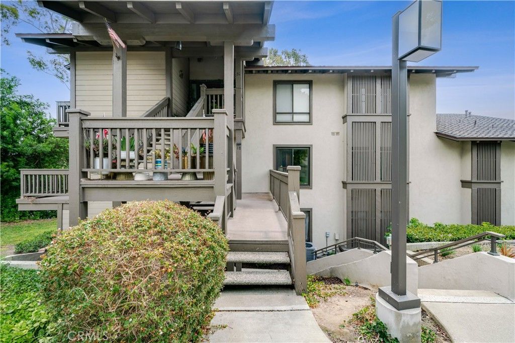18 Rana 58, Irvine, CA 92612 — photo 2
