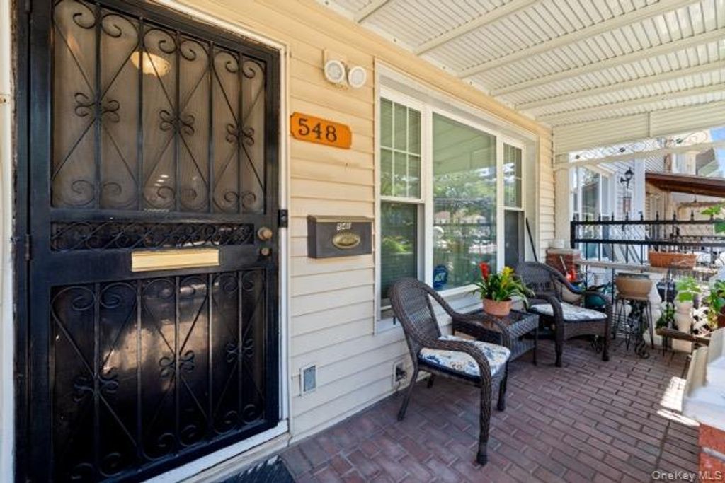 548 Bolton Avenue, Bronx, NY 10473 — photo 2