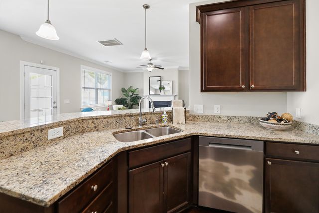 104 Crossandra Avenue, Summerville, SC 29483