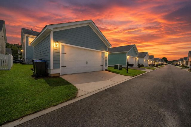 104 Crossandra Avenue, Summerville, SC 29483