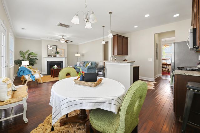 104 Crossandra Avenue, Summerville, SC 29483