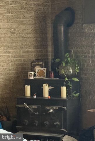 7 W ALMOND ST, Vineland, NJ 08360