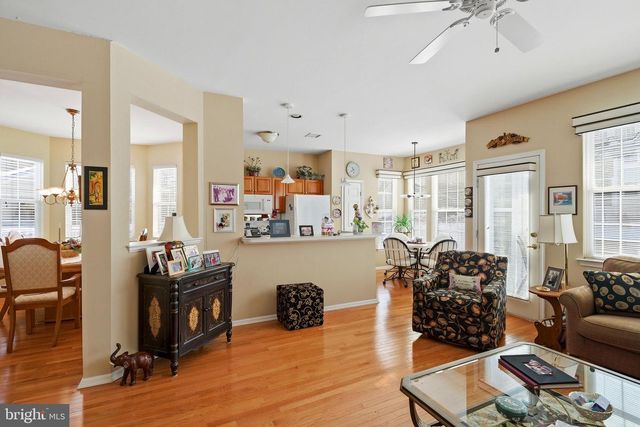 76 MIRAGE BLVD, Barnegat, NJ 08005