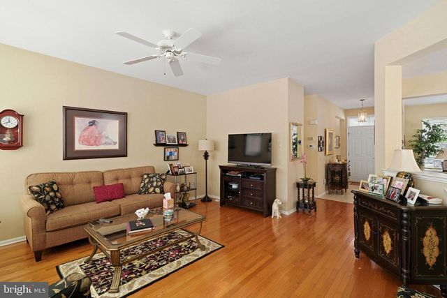 76 MIRAGE BLVD, Barnegat, NJ 08005