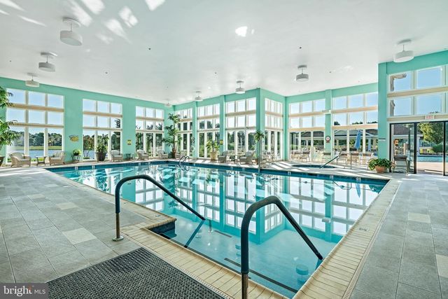 76 MIRAGE BLVD, Barnegat, NJ 08005