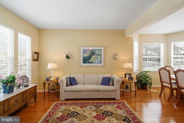 76 MIRAGE BLVD, Barnegat, NJ 08005