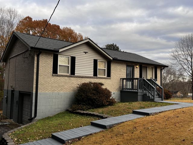 7122 Meadow View Dr, Fairview, TN 37062