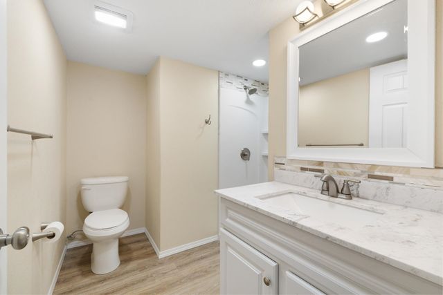 2616 VALLEY STREET, Minot, ND 58701