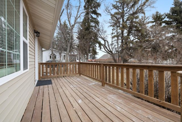 2616 VALLEY STREET, Minot, ND 58701