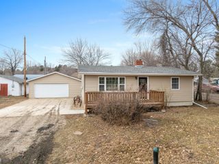 2616 VALLEY STREET, Minot, ND 58701