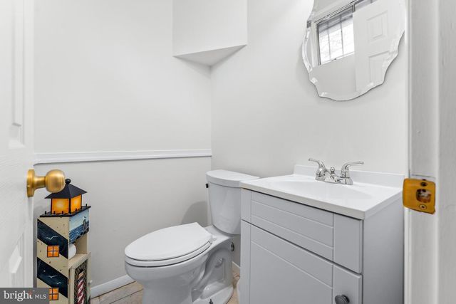 8020 TIFFANY LN, Lanham, MD 20706