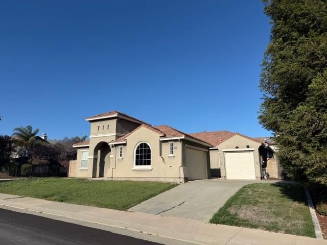 19981 Panoz Cir, Patterson, CA 95363