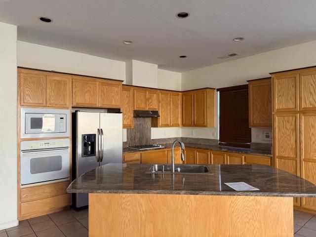 19981 Panoz Cir, Patterson, CA 95363