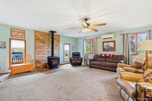 8187 N Elms, Flushing, MI 48433